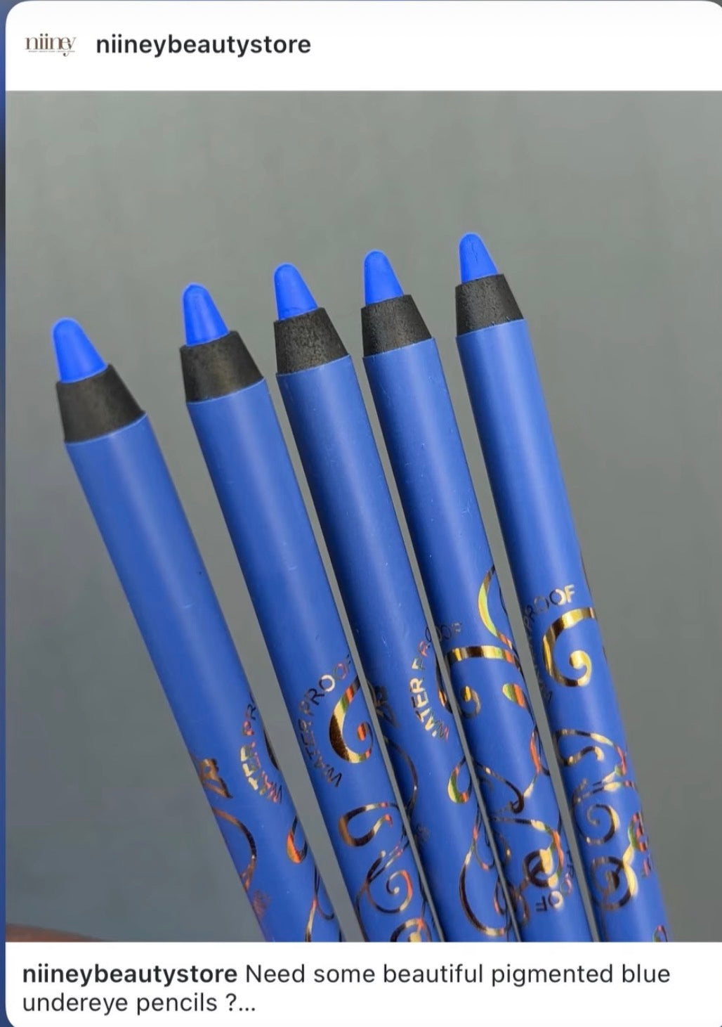Lady model lip liner(blue)