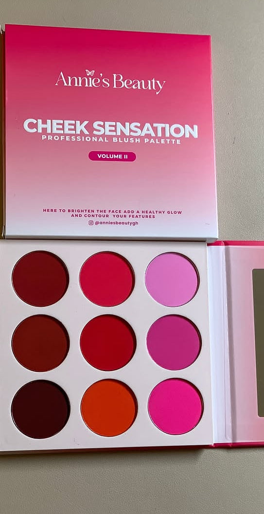 ANNIE’S BLUSH PALETTE
