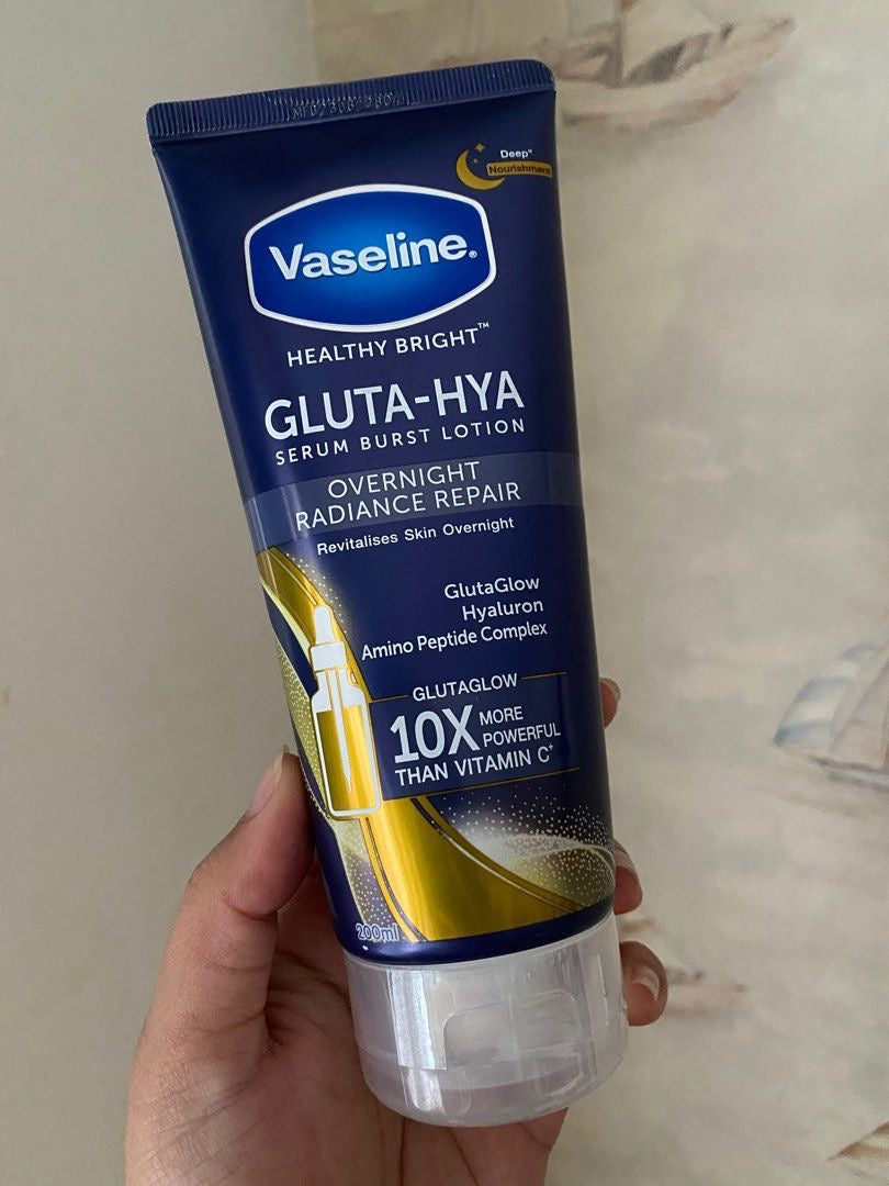 Vaseline gluta hya overnight radiance repair