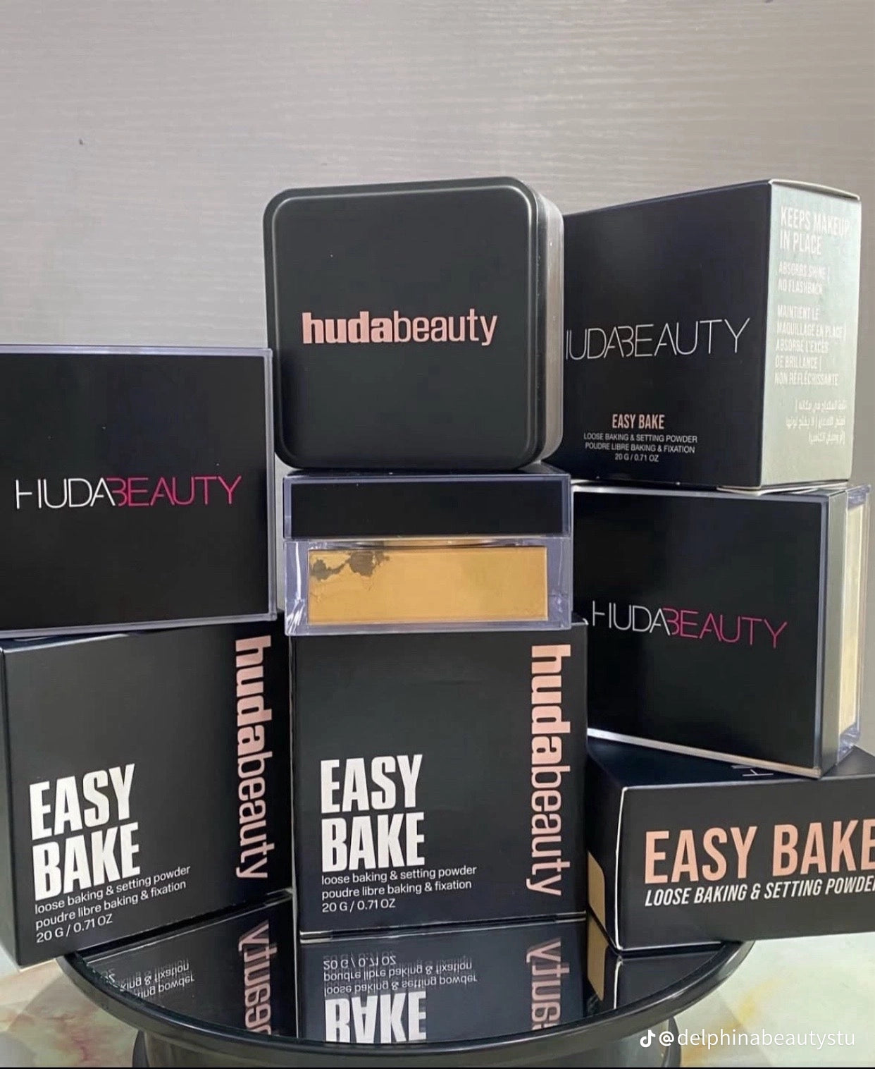 HUDA BEAUTY SETTING POWDER