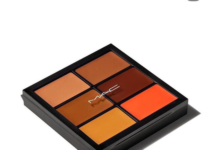 MAC CONCEALER AND CORRECT PALETTE