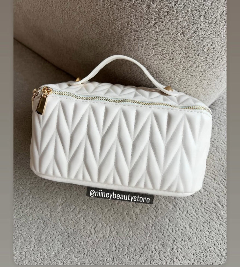 HANDY MAKEUP AND SKINCARE BAG
