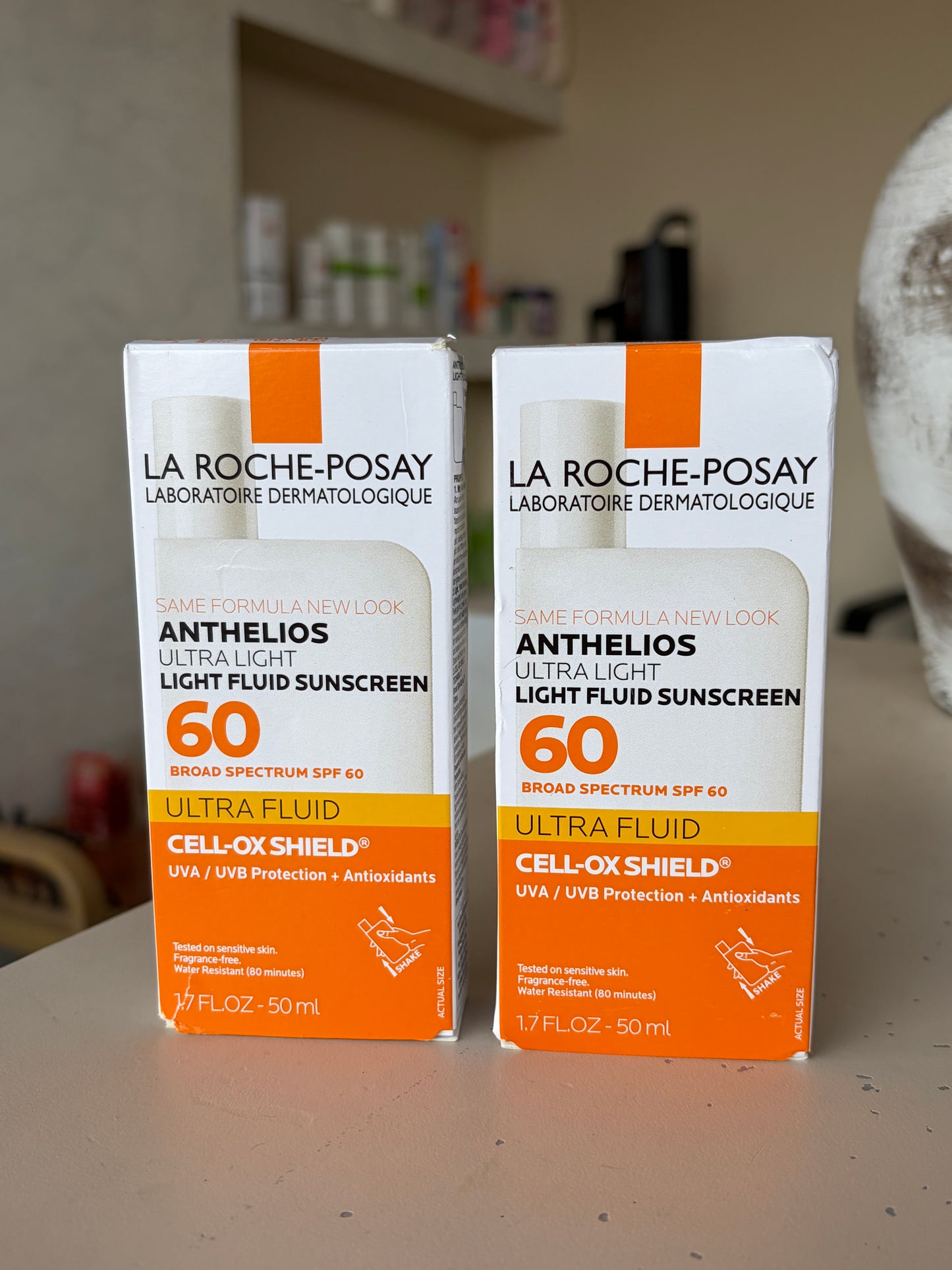 LA ROCHE POSAY ANTHELIOS ULTRA LIGHT SUNSCREEN SPF 60