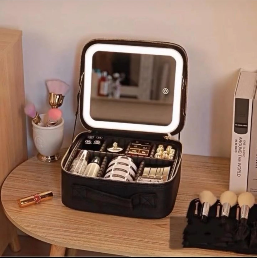 LED MAKEUP BAG