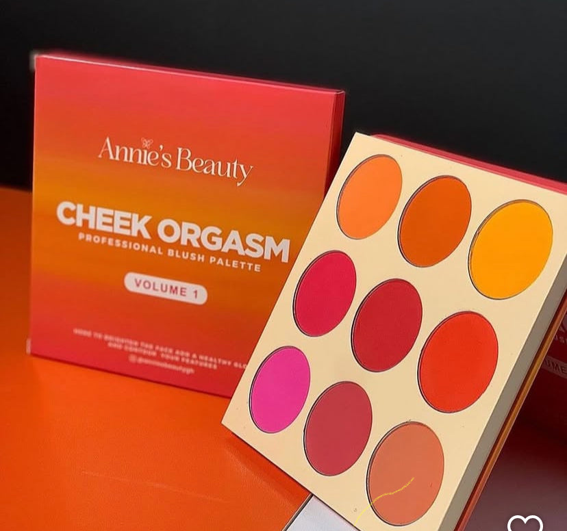 ANNIE’S BLUSH PALETTE