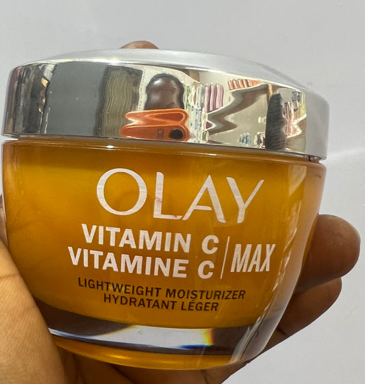 OLAY VITAMIN C MAX LIGHTWEIGHT MOISTURIZER